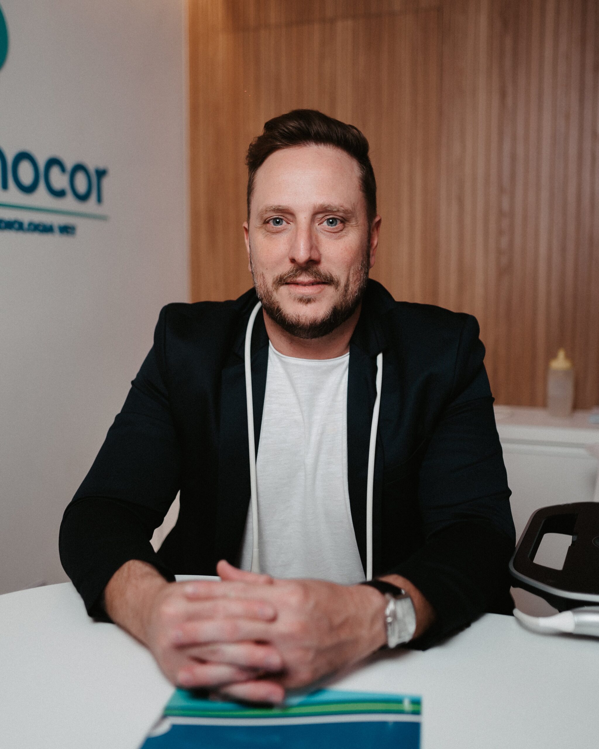 Médico veterinário - Pneumologista especialista exclusivamente em endoscopia respiratória